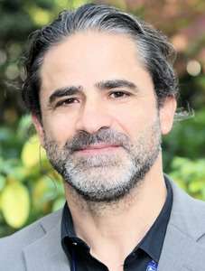 A dissertation supervisor at findsupervisor.com